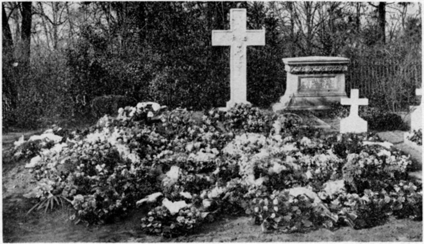 img021 Grave of Mrs. Issac (Lena) London